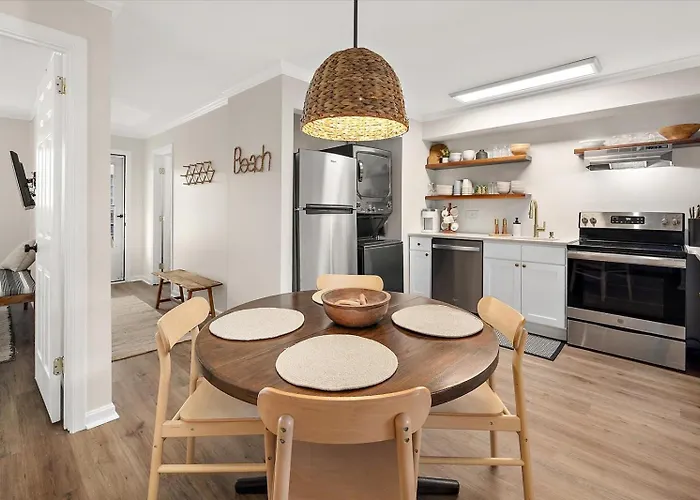 Beautiful 3 Bedroom At Sea Breeze! Ocean City