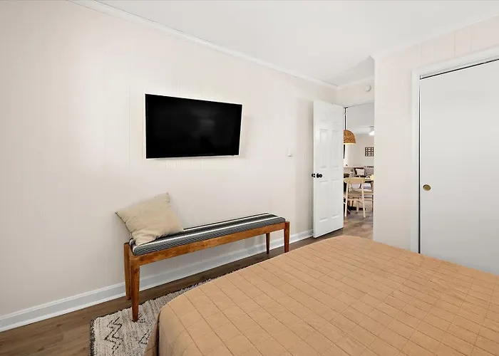 Beautiful 3 Bedroom At Sea Breeze! Сasa de vacaciones